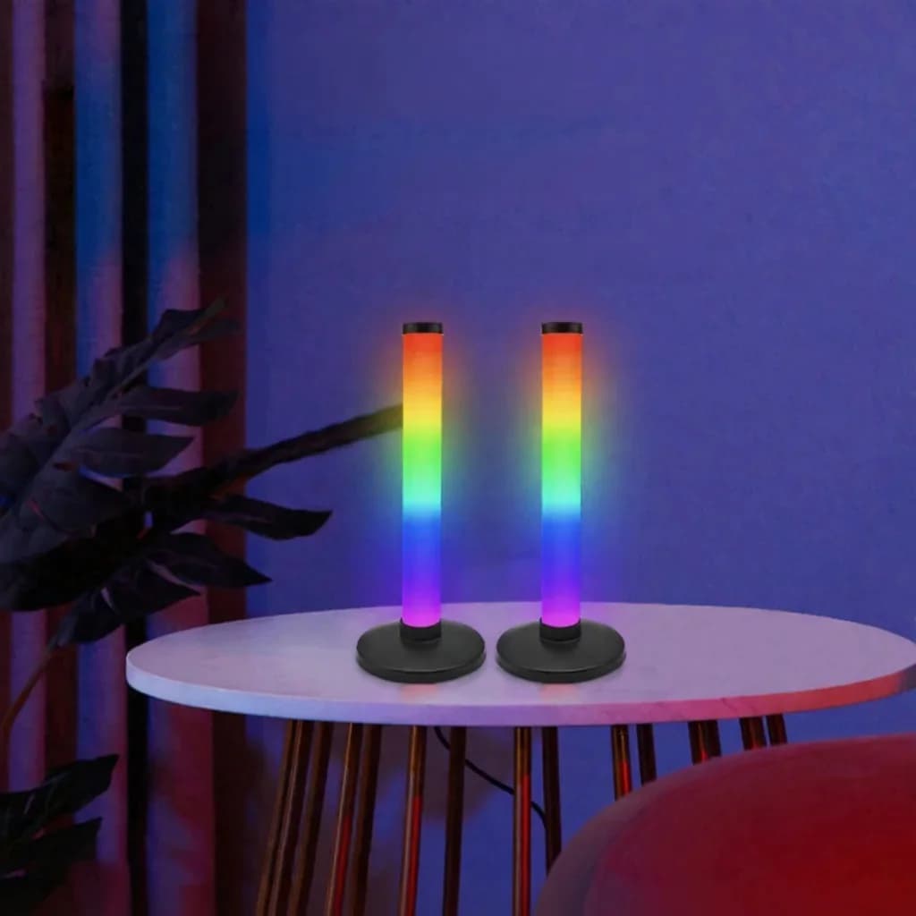 RGB atmosférické svetlo so synchronizáciou zvuku a ovládaním cez aplikáciu na stôl