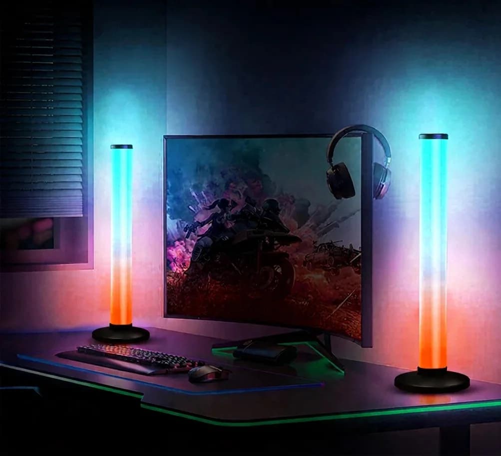360-stupňová RGB stolná lampa reagujúca na zvuk s ovládaním cez aplikáciu a diaľkový ovládač