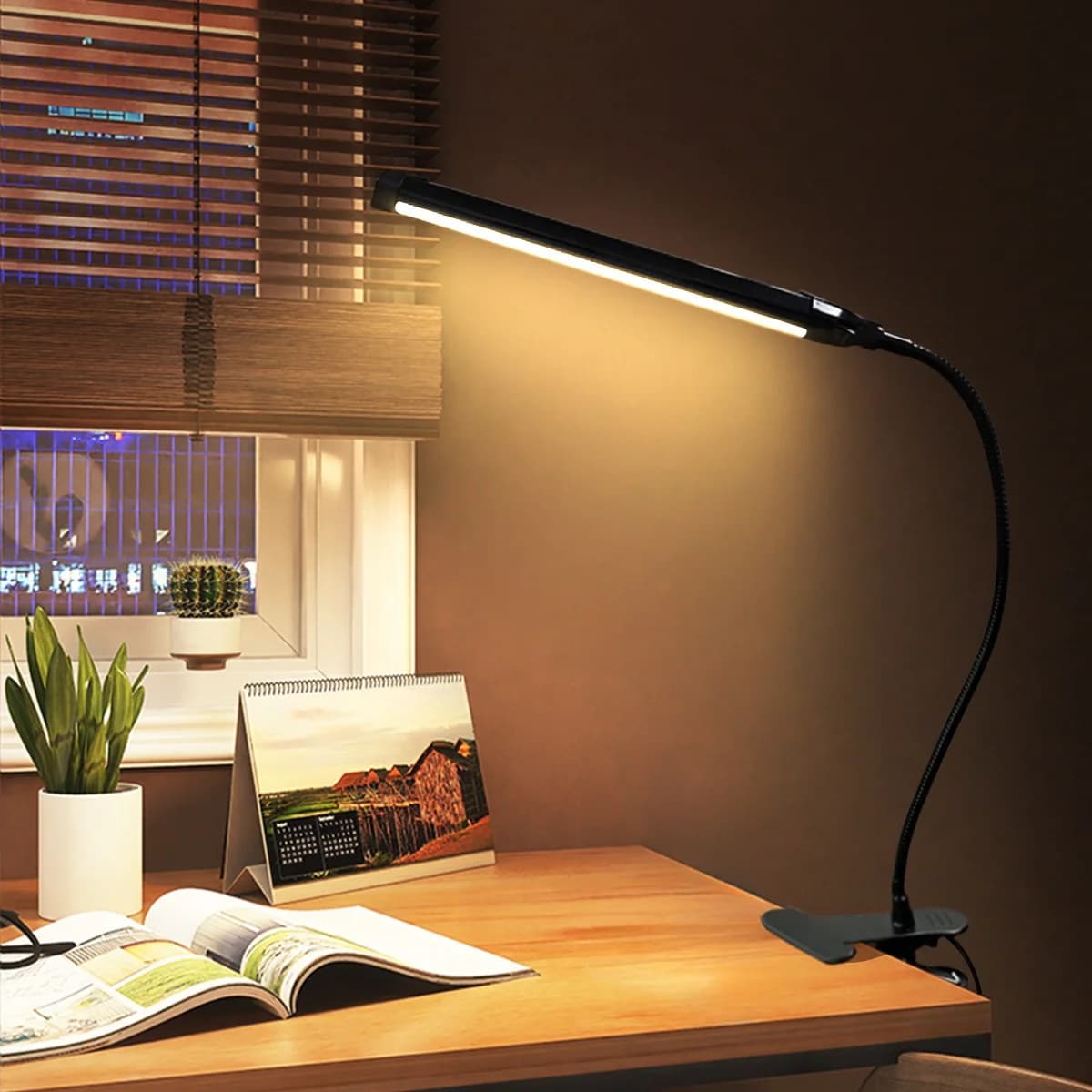 USB LED stolová lampa na klip, na čítanie a štúdium