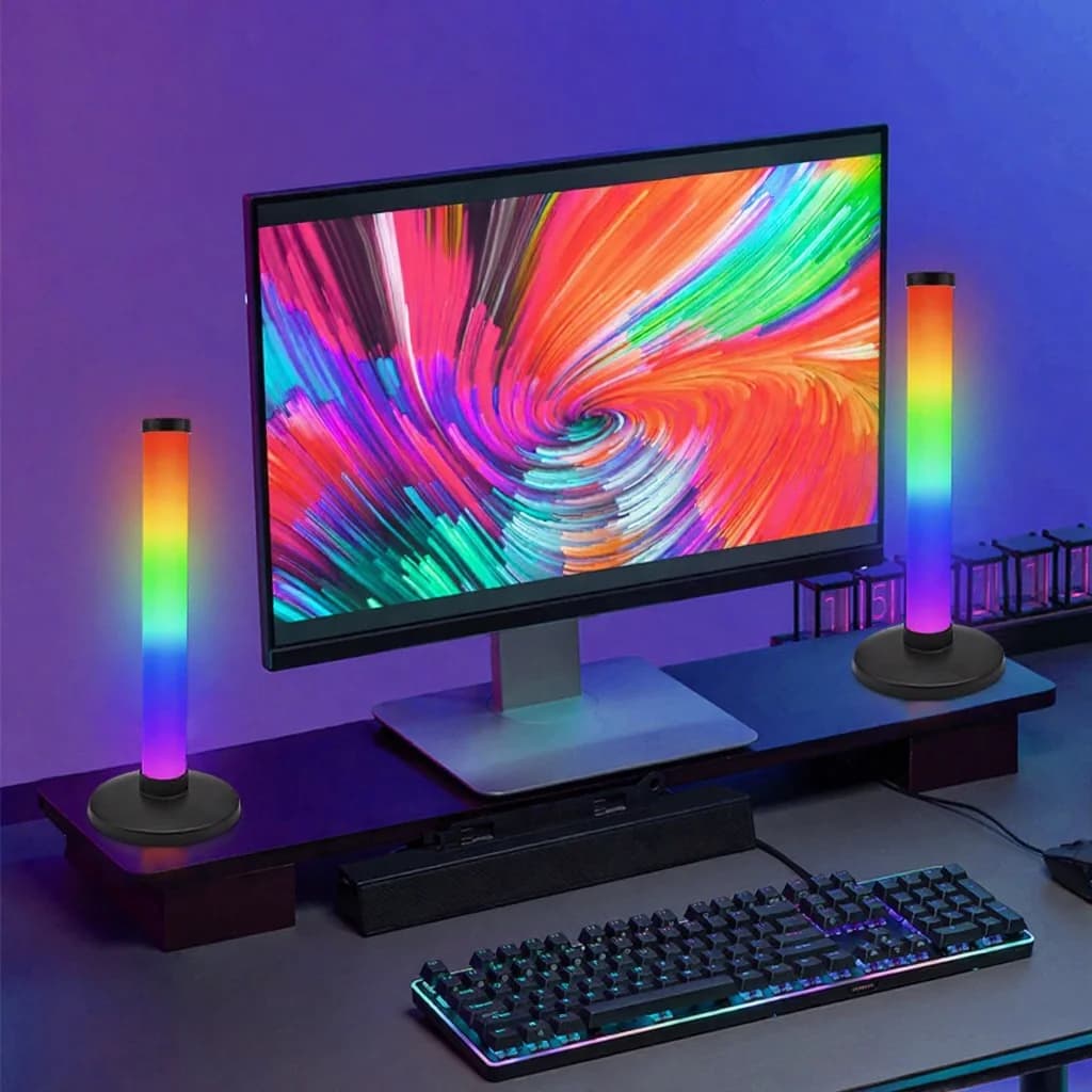 RGB atmosférické svetlo so synchronizáciou zvuku a ovládaním cez aplikáciu na stôl