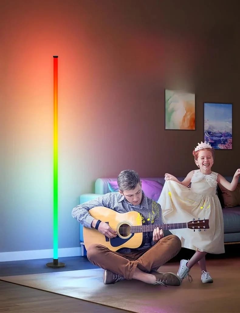 RGB LED stojacia lampa s ovládaním cez aplikáciu do obývačky